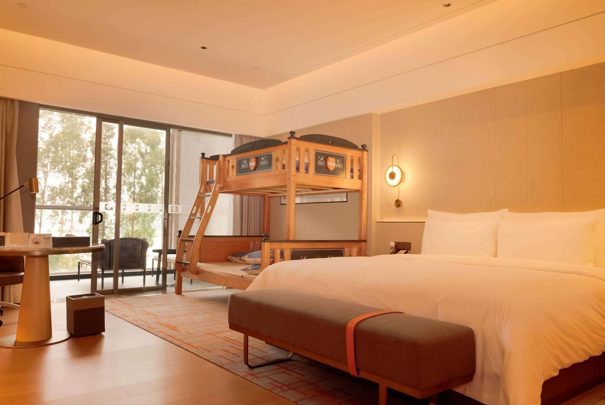 Wyndham Grand Zhaoqing Downtown Hotel Exterior foto